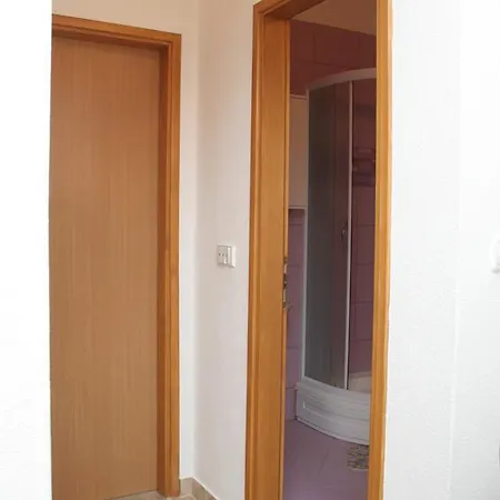 4510b Trpanj